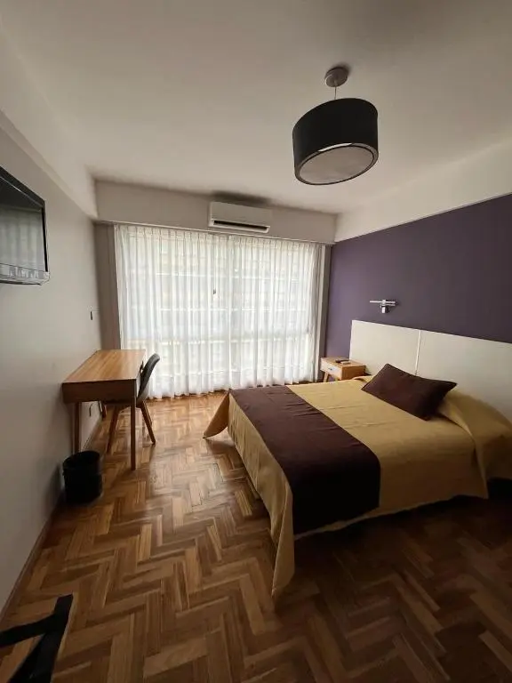Habitación individual del Columbia Palace Hotel Buenos Aires, céntrica y equipada